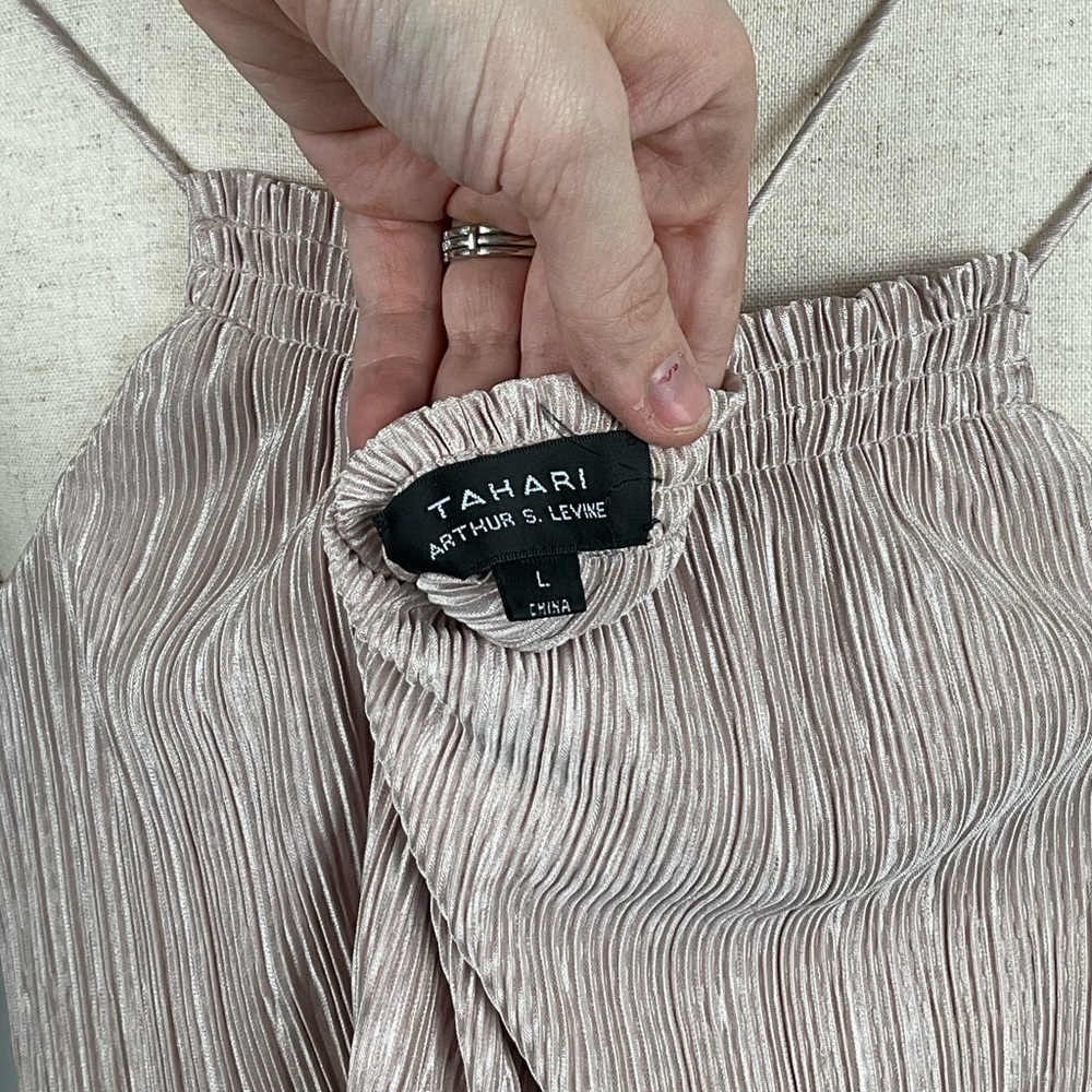 Tahari Tank Top - Picture 3 of 3